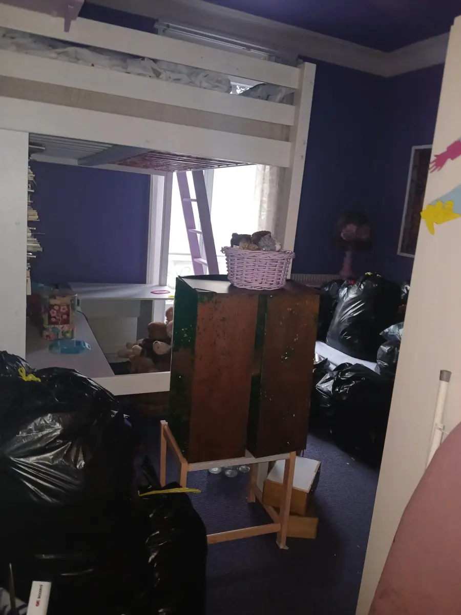 Chambre d'appartement à débarrasser à Lyon